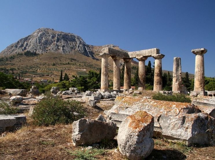 the temple of apollo in ancient corinth